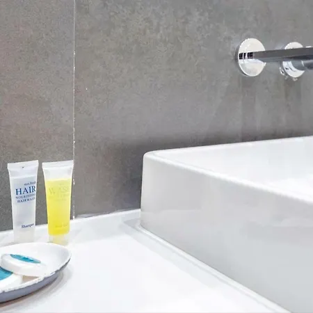 Akicity Pearl Ii * ליסבון