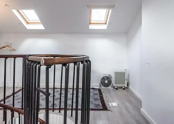 Апартаменти Akicity Pearl Ii