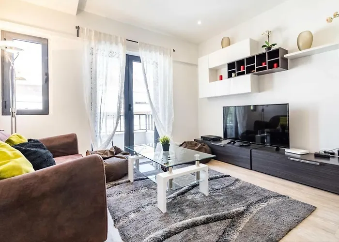 Апартаменти Akicity Pearl Ii *