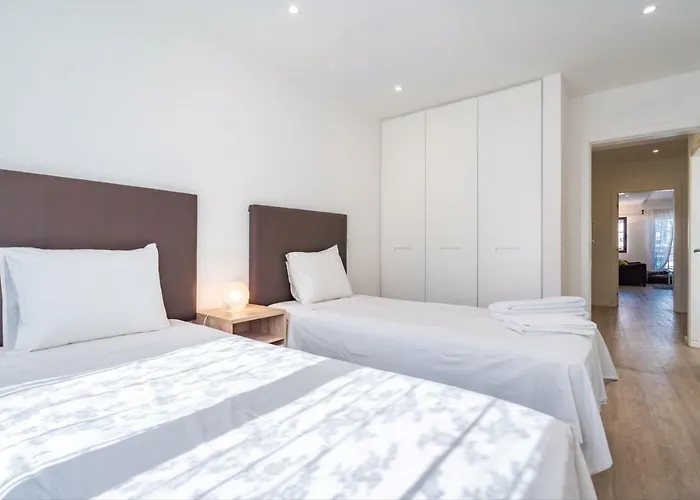 Akicity Pearl Ii Апартаменти