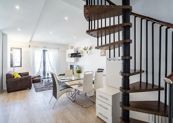 Апартаменти Akicity Pearl Ii *